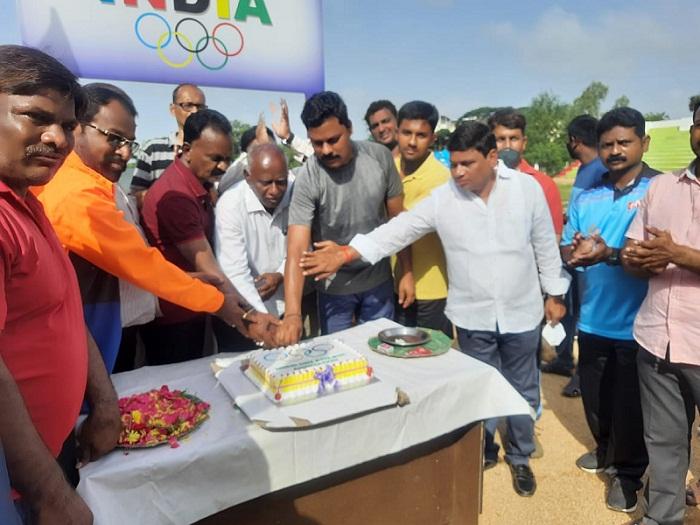 ఒలింపిక్స్‌లో స్వర్ణంపై సంబురాలు