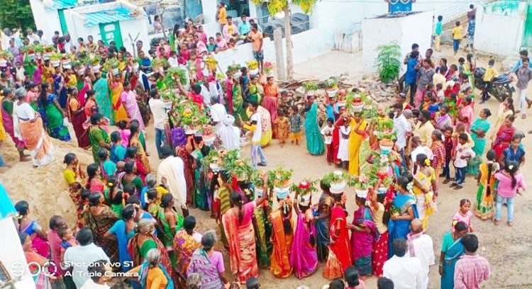 అమ్మా బైలెల్లినామో..