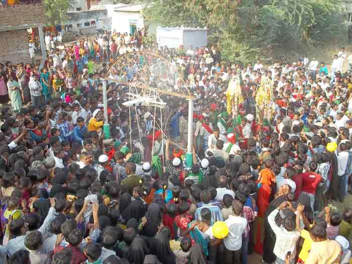 మత సామరస్యానికి ప్రతీక