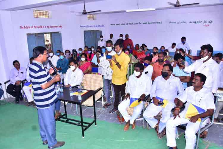 కొత్త వంగడాల ఉత్పత్తే లక్ష్యం