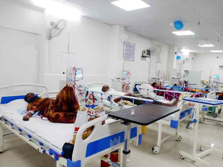 సర్కారు దవాఖానల్లో.. కార్పొరేట్‌ సేవలు