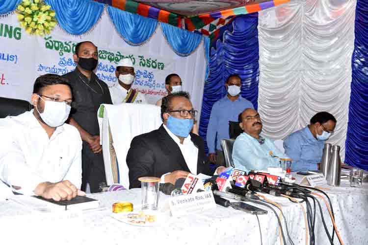 ముక్తకంఠంతో పాలమూరుకు జై