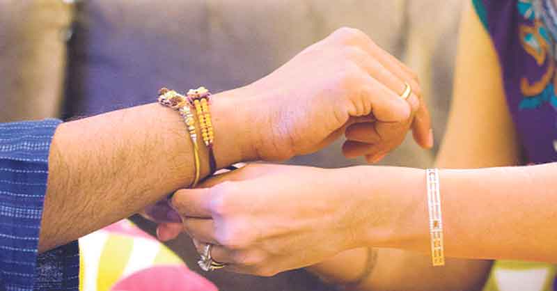 కన్నీటీ సుడిలో అనుబంధాల రాఖీ