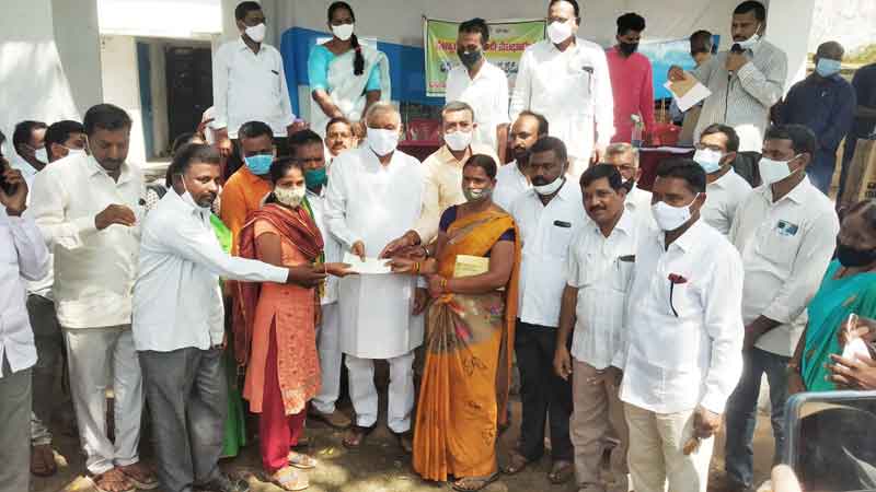 పేదింటి బిడ్డల కోసమే కల్యాణ లక్ష్మి