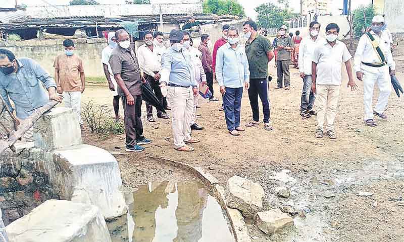 పారిశుధ్యంపైప్రత్యేక శ్రద్ధ చూపాలి