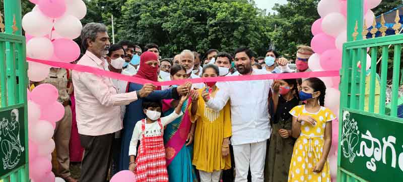 ప్రజల వెన్నంటే ముఖ్యమంత్రి కేసీఆర్‌