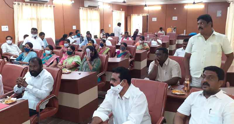 ప్రజలకు మెరుగైన సేవలు అందించాలి