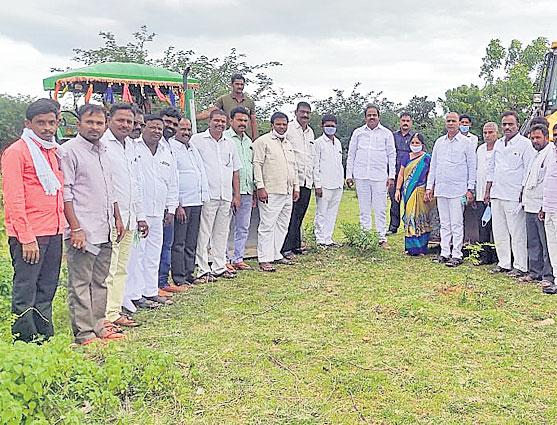 వనాలతో ఆహ్లాదకర వాతావరణం