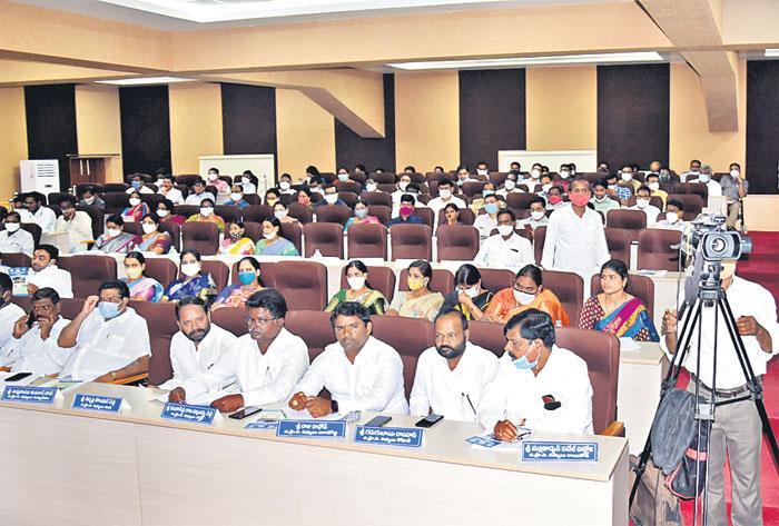 కలిసికట్టుగా అభివృద్ధి చేద్దాం