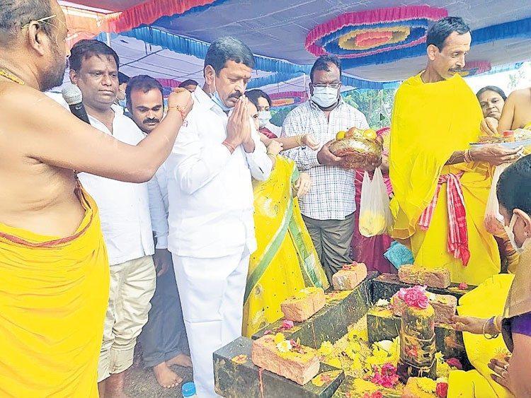 అంగరంగ వైభవంగా శ్రీ బగలాముఖి శక్తిపీఠం శిలాన్యాస కార్యక్రమం