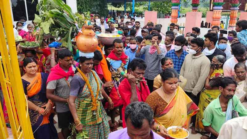 ఘనంగా సామ కొత్తల పండుగ