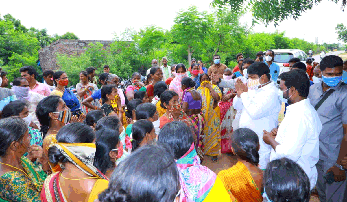 Huzurabad | ద‌ళిత బంధుపై బీజేపీ కుట్ర‌ల‌ను తిప్పికొట్టాలి : ఎమ్మెల్యే న‌న్న‌పునేని