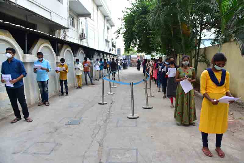 3 భాషల్లో ఎంసెట్‌ ప్రశ్నాపత్రాలు