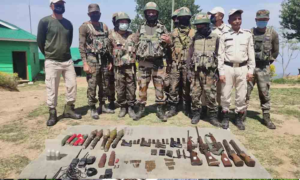మయన్మార్‌ సరిహద్దులో భారీగా ఆయుధాలు స్వాధీనం