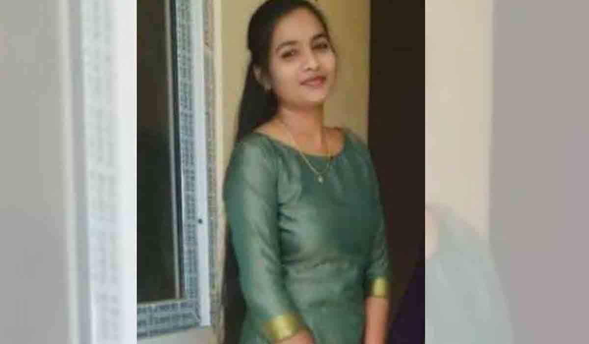 పెళ్లింట విషాదం.. అదుపుత‌ప్పి బోల్తాప‌డ్డ కారు, న‌వ వ‌ధువు మృతి