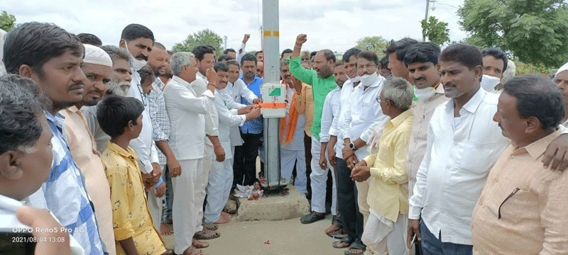 కాంతులీనుతున్న గ్రామాల గల్లీలు