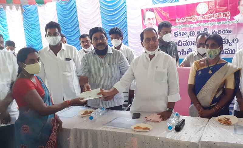 రాష్ట్ర పథకాలు దేశానికే ఆదర్శం