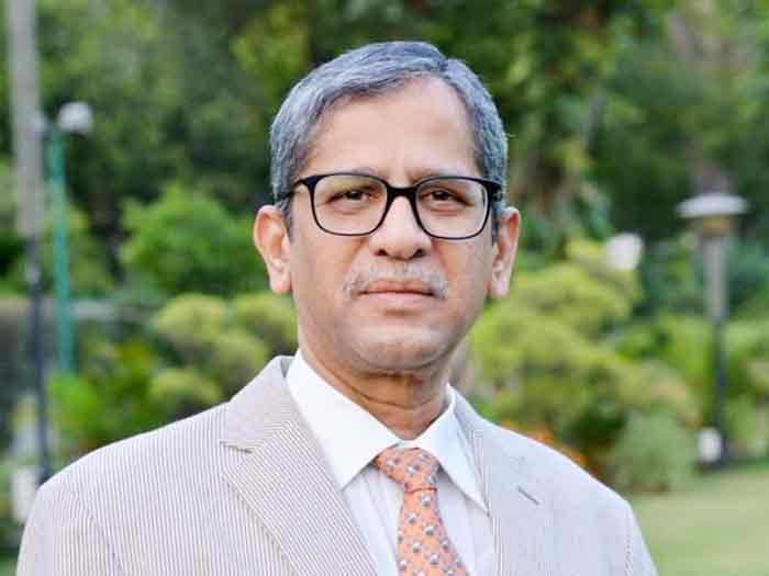 కర్ణాటక హైకోర్టుకు 10 మంది శాశ్వత జడ్జిలు