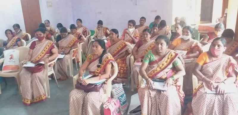 నిబంధనలు పాటిస్తూ అంగన్‌వాడీ కేంద్రాలను కొనసాగించాలి