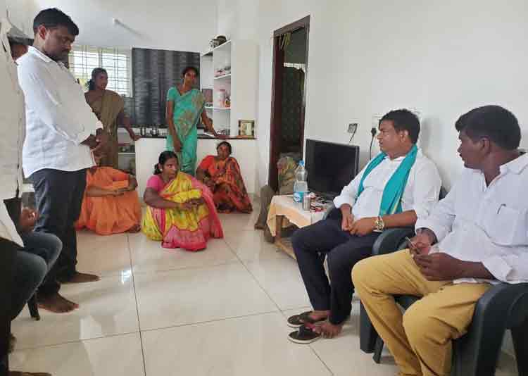 సమస్యల పరిష్కారానికే ‘నమస్తే’ కార్యక్రమం