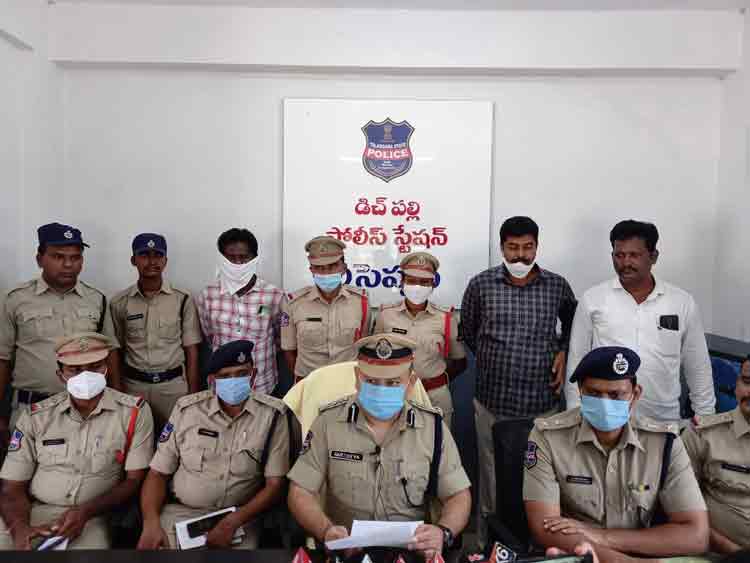 తీగలాగితే మరో రెండు హత్యలు వెలుగులోకి..