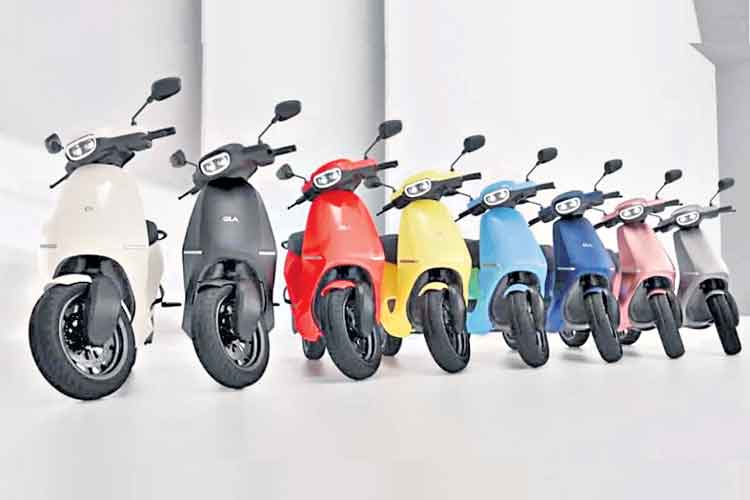 పంద్రాగస్టుకు మార్కెట్లోకి ఓలా స్కూటర్