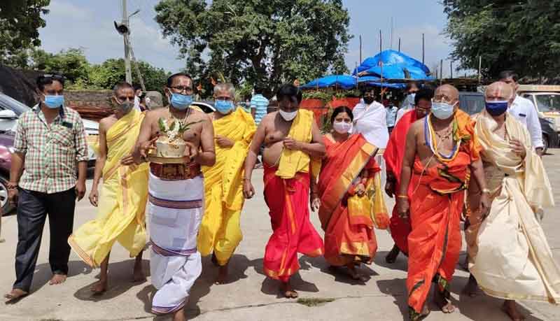 బేతాళస్వామి చందనోత్సవం ప్రారంభం