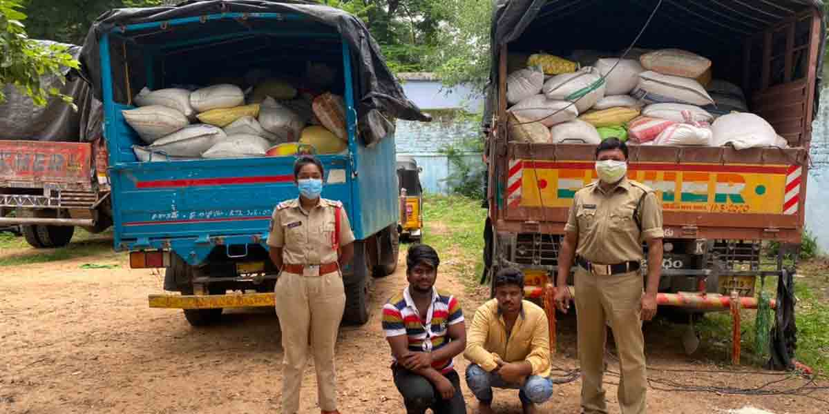 సిరిసిల్లలో 150 క్వింటాళ్ల పీడీఎస్‌ బియ్యం పట్టివేత