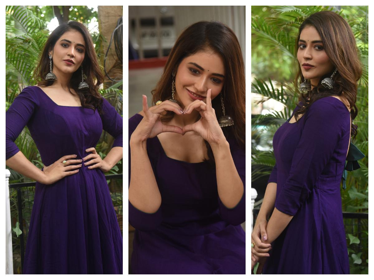 Priyanka Jawalkar |  ప్రేమ‌తో.. మీ ప్రియాంక‌