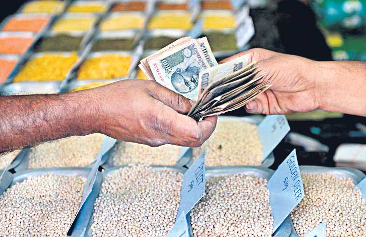 కోలుకుంటున్న రిటైల్‌