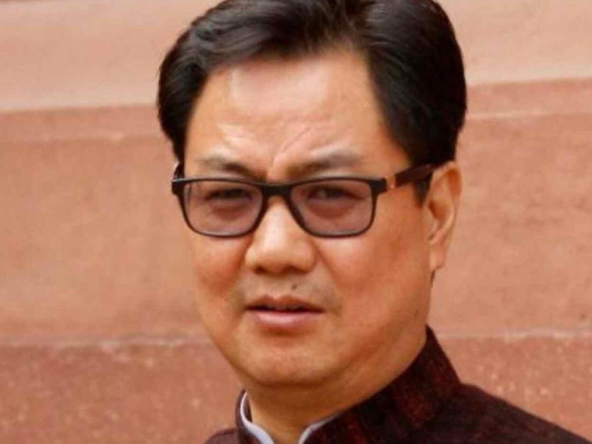 కొంద‌రు రాజ వార‌సుల‌నుకుంటున్నారు.. విప‌క్షాల‌పై కేంద్ర మంత్రి రిజిజు అటాక్‌!