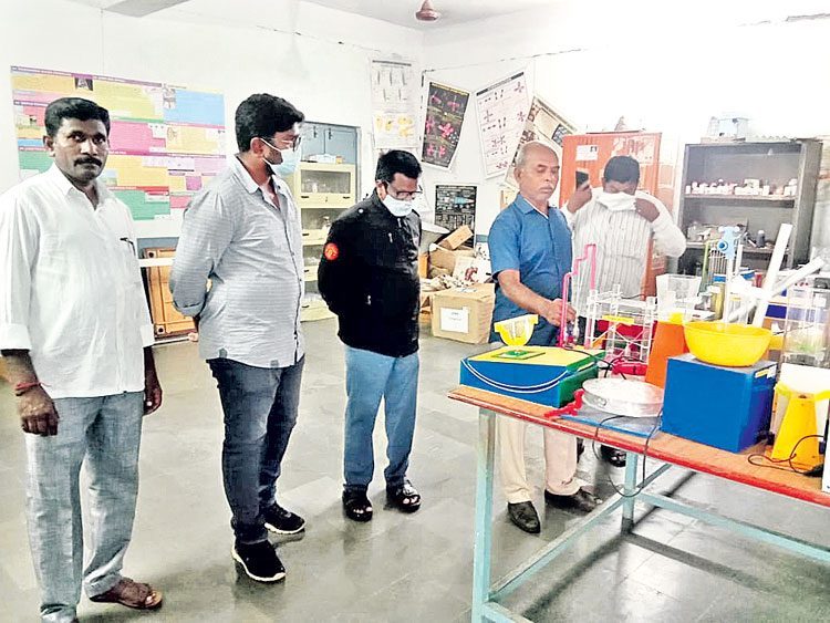 పారిశుధ్య పనులు పకడ్బందీగా చేపట్టాలి