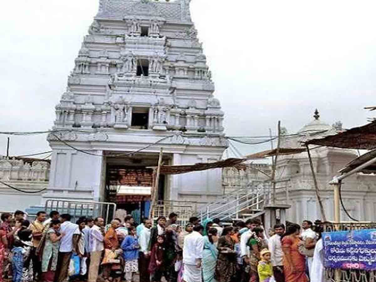 Rajanna temple : వేములవాడ రాజన్న ఆలయానికి పోటెత్తిన భక్తులు