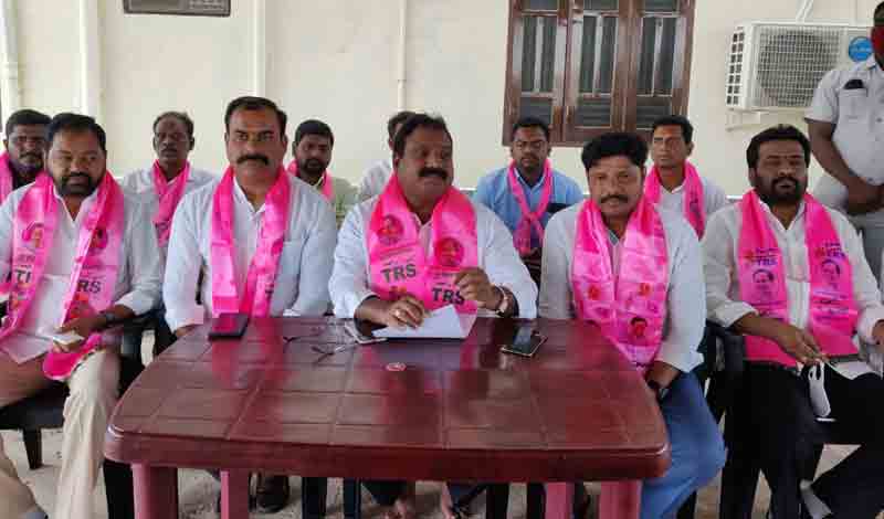 ఈటల రాజేందర్‌ దళిత ద్రోహి