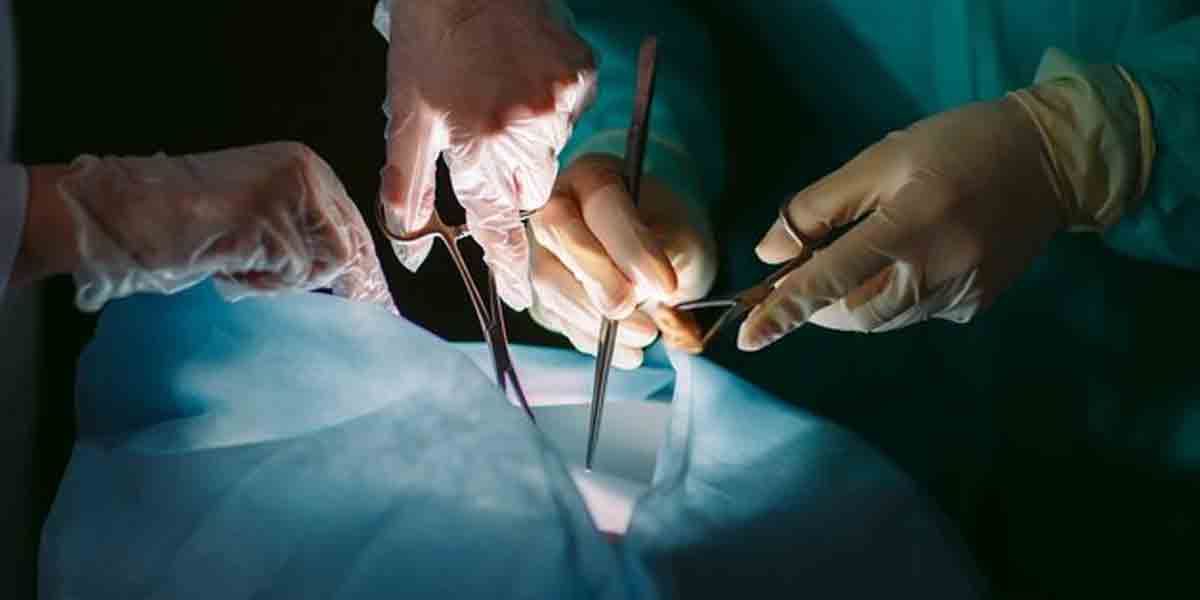 Doctor Cuts Newborn’s Genitals | సిజేరియన్‌ సందర్భంగా శిశువు జననాంగాలు కత్తిరించిన డాక్టర్‌..   పసిబిడ్డ మృతి