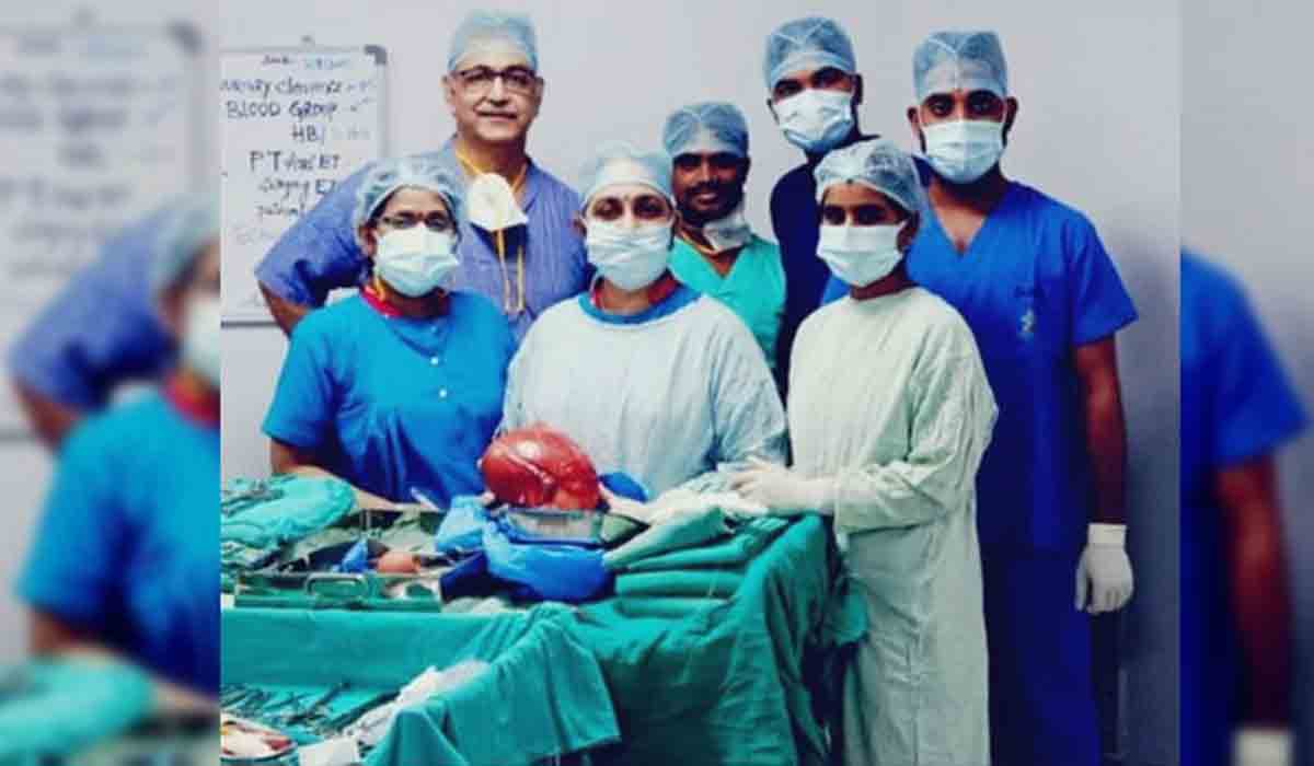 గ‌ర్భాశ‌యంలో 3 కిలోల క‌ణితి.. తొల‌గించిన హైద‌రాబాద్ డాక్ట‌ర్లు