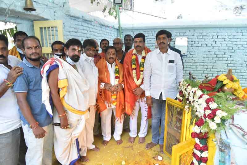 ఊరూరా బోనాలు