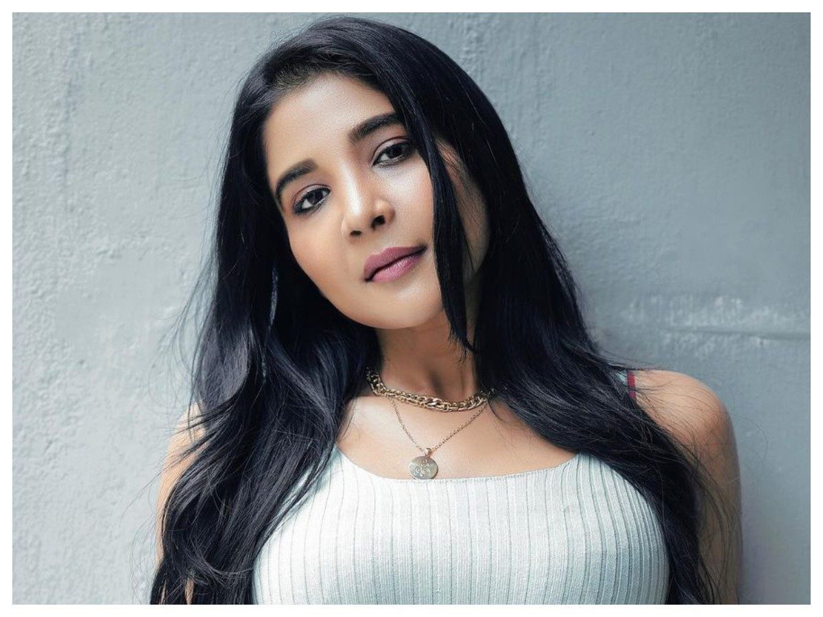 Sakshi Agarwal | సాక్షి అగర్వాల్ ఇన్‌స్టా స్టిల్స్‌