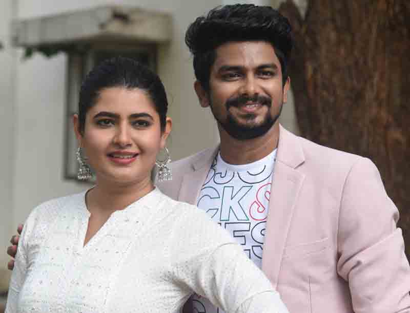 సకల గుణాభి రాముడు