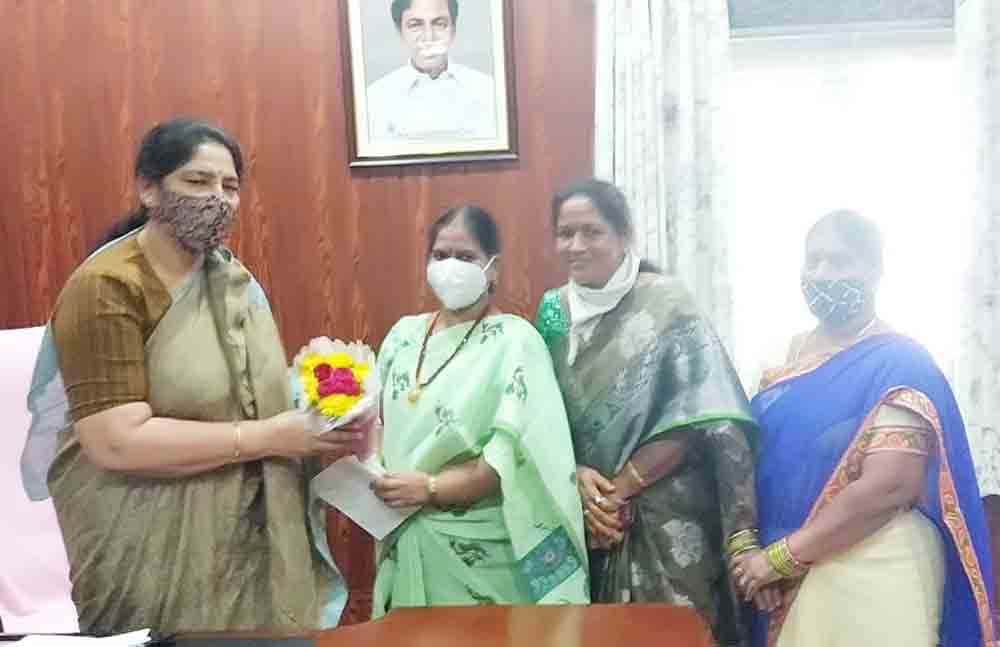 సీఎం కేసీఆర్‌కు అంగన్‌వాడీల కృతజ్ఞతలు