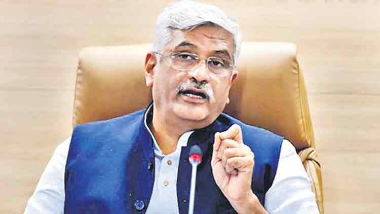 అనుమతుల్లేని ప్రాజెక్టులు ఆపెయ్యాలి