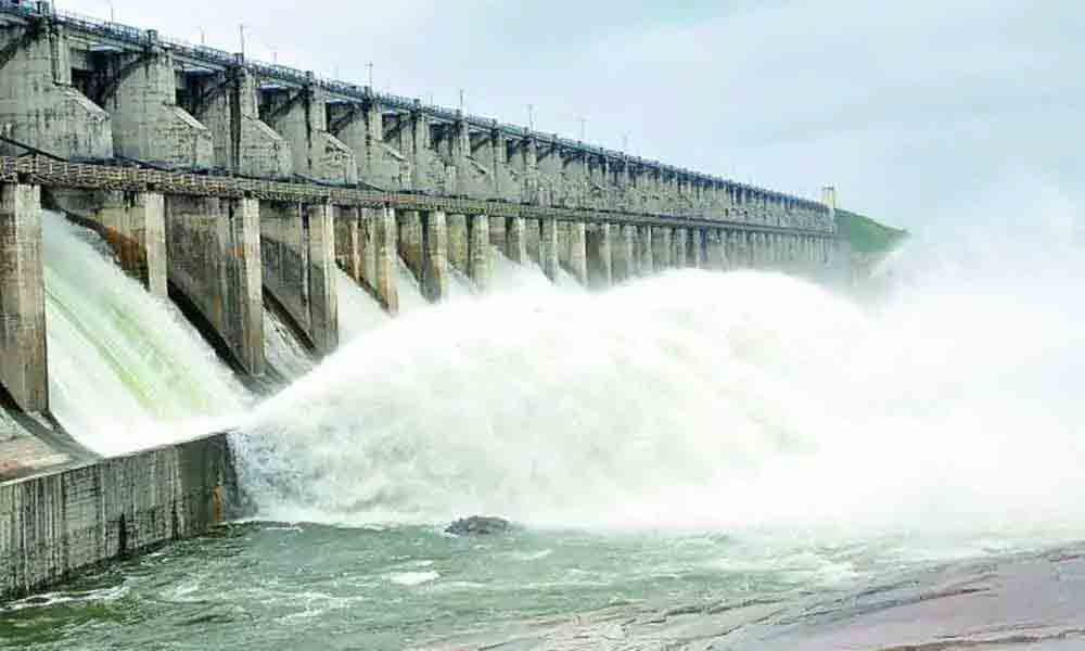 SRSP | శ్రీరాంసాగర్ 7గేట్ల ఎత్తివేత