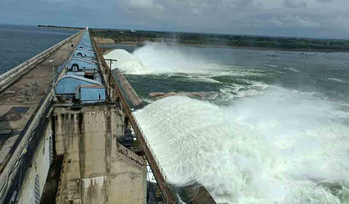 Sriram Sagar | శ్రీరామ్ సాగర్ 10 గేట్లు ఎత్తివేత