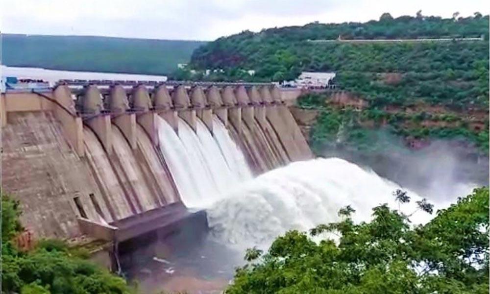 Krishna River basin : శ్రీశైలం, సాగర్‌కు తగ్గిన ఇన్‌ఫ్లో