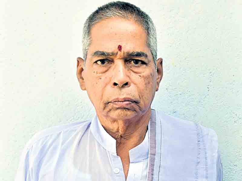 పాతుకోక ముందే..