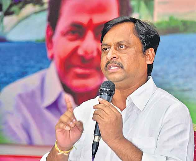 ఈ గడ్డ బిడ్డను.. దీవించండి