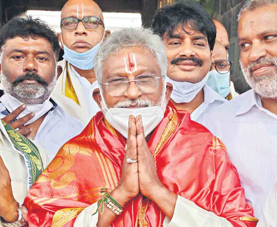 టీటీడీ చైర్మన్‌గా వైవీ సుబ్బారెడ్డి ప్రమాణం