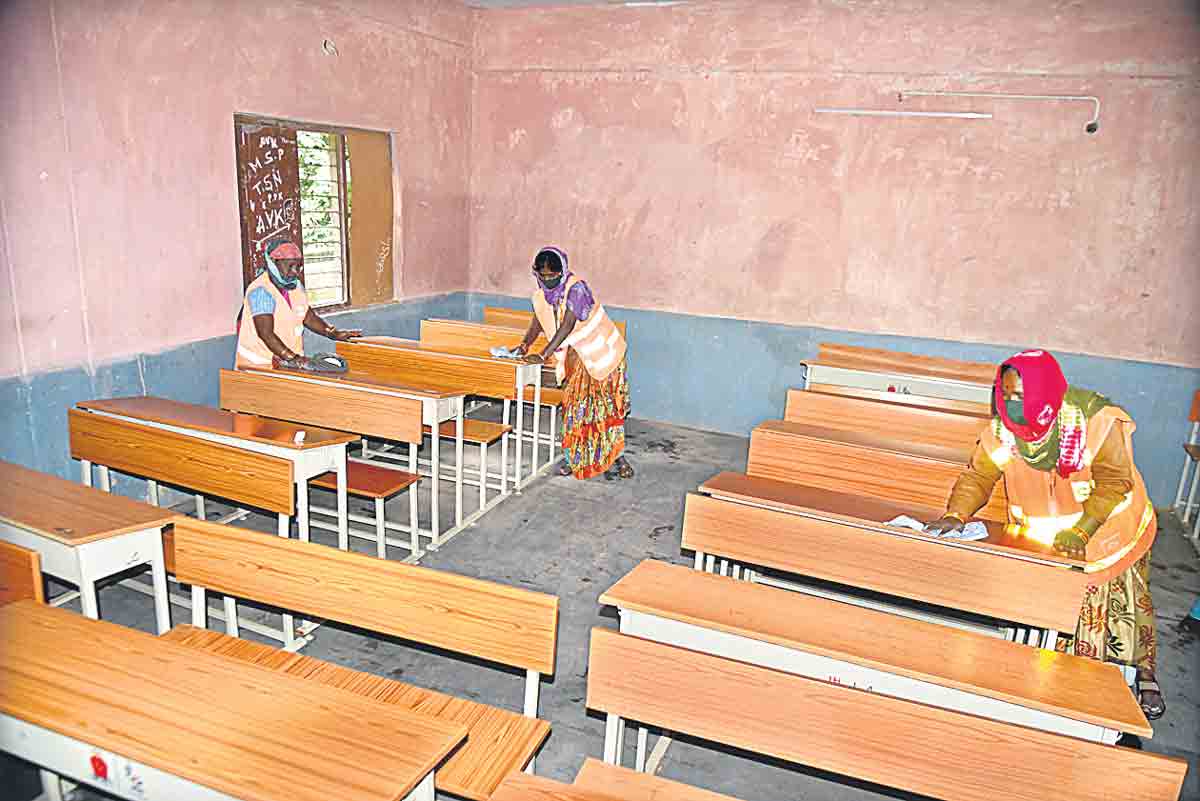 బడిలో దోమ కుట్టదు..