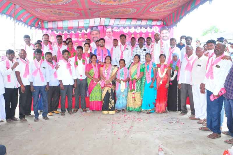 టీఆర్‌ఎస్‌లోకి వలసలు పెరిగాయి