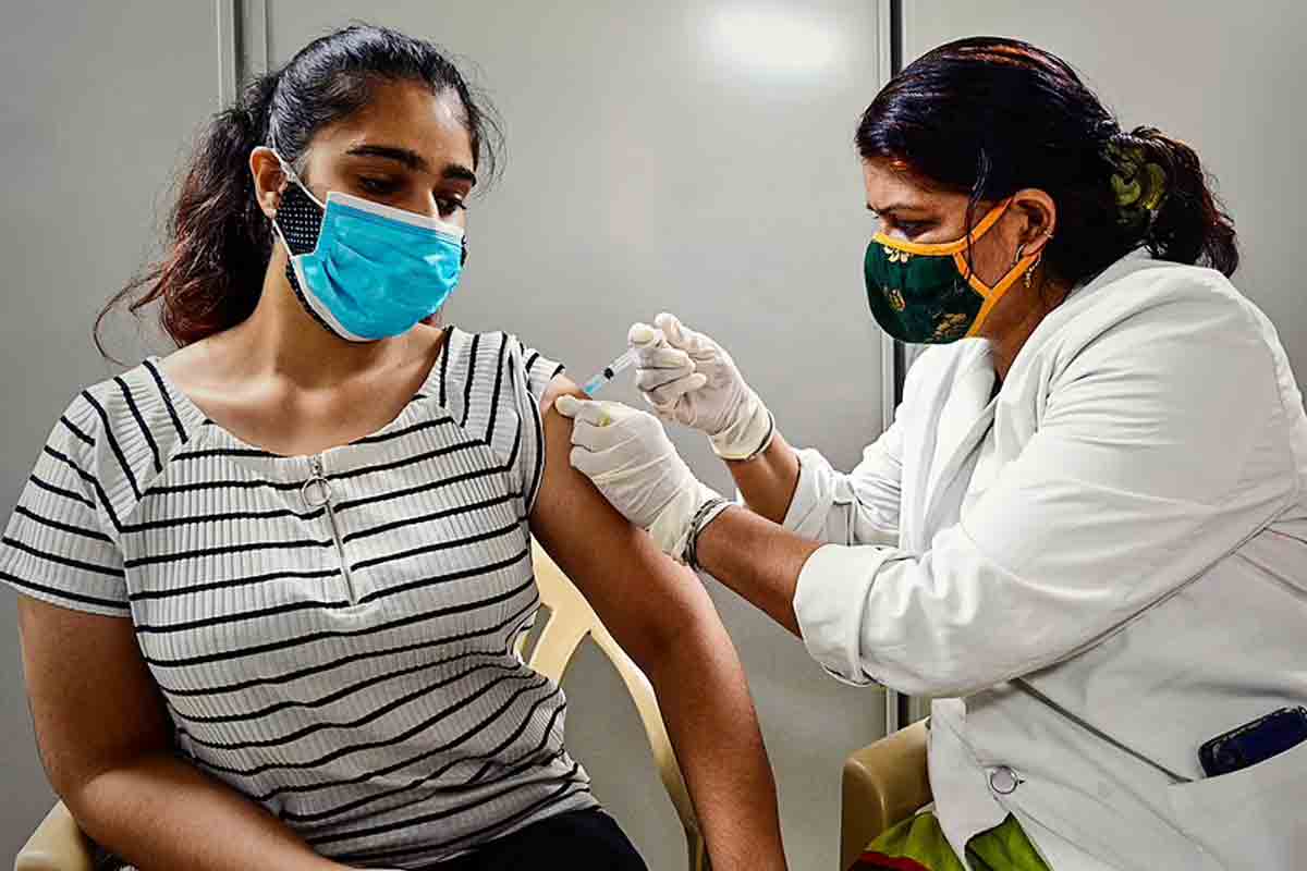 ఆగస్ట్లో 18 కోట్ల వ్యాక్సిన్ డోసులు ఇచ్చాం.. ఇది జీ7 దేశాల కంటే ఎక్కువ: ప్రభుత్వం